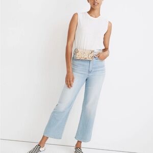 Slim Wide-Leg Jeans in Eastwick Wash